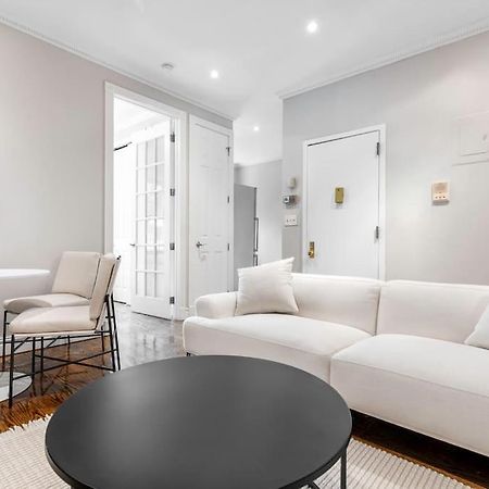 Gorgeous & Bright 3Bdr & 1Bth In Midtown Manhattan 뉴욕 외부 사진